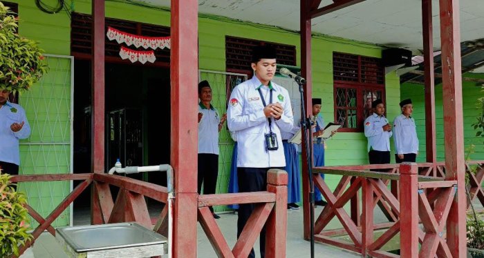 Amanat Pembina Upacara ; Pesan di Hari Pahlawan