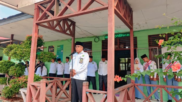 Kepala MAN 2 Tanjung Jabung Barat Tekankan Disiplin, Kebersamaan, dan Pelaksanaan MATAMUDA Tanpa Perundungan