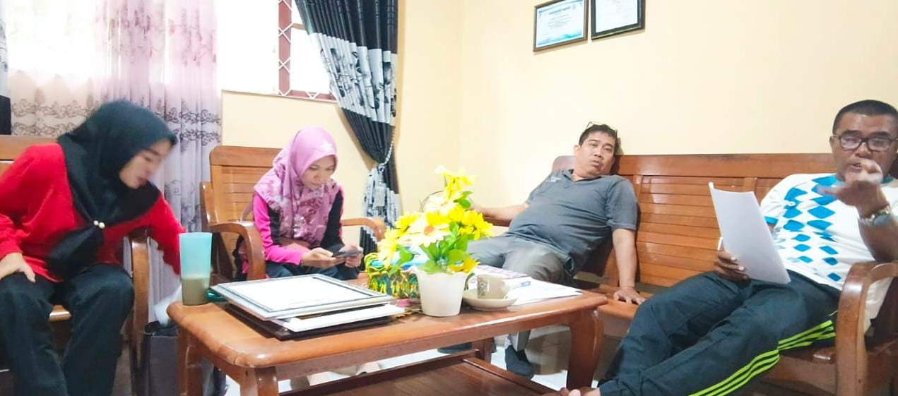 RAPAT PEMBAGIAN TUGAS  TENAGA KEPENDIDIKAN