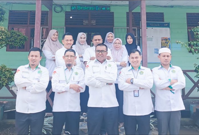 Kunjungan Kerja Pengawas Madrasah dalam Rangka Pembinaan dan Koordinasi Program MGMP Kunjungan Kerja Pengawas Madrasah dalam Rangka Pembinaan dan Koordinasi Program MGMP