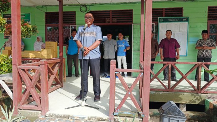 Sambutan Kepala MAN 2 Tanjab Barat Penyerahan Hadiah Lomba Class Meeting