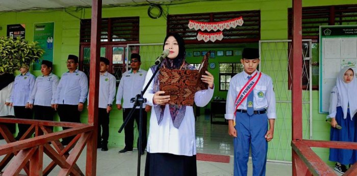 Amanat Pembina Upacara, Pentingnya Etika Berbicara di Madrasah
